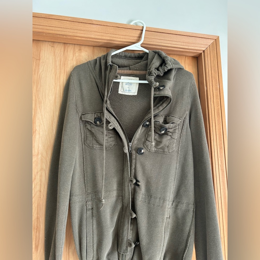 Aerie Small Green sweatshirt jacket